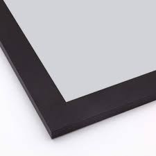 Cadre Sur Mesure en Bois Massif - L'Art de la Décoration Personnalisée