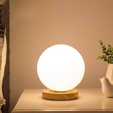Lampe Ronde: Éclairez Votre Espace avec Élégance