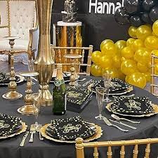 Serviettes Anniversaire pour une Décoration de Table Inoubliable