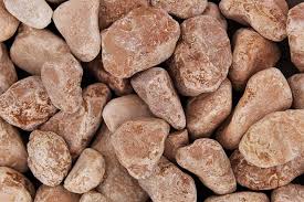 Gravier Décoratif Rosso Verona pour un Jardin Éblouissant