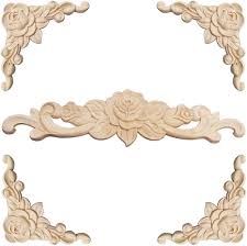 Sculpture Décorative Gativs en Moulure Bois