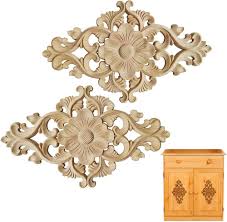 Sculpture Décorative en Moulure Bois - Élégance et Originalité