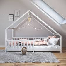 Cabane Enfant Simple Asymétrique - Un Havre de Paix pour les Enfants