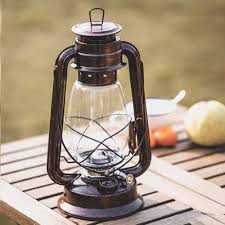 Lanterne Huile Originale pour une Ambiance Éclatante