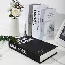 Livres Décoratifs MURISE : Ajoutez une touche unique à votre décoration