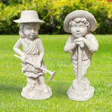 Statues Décoratives pour Votre Jardin: Élégance et Protection